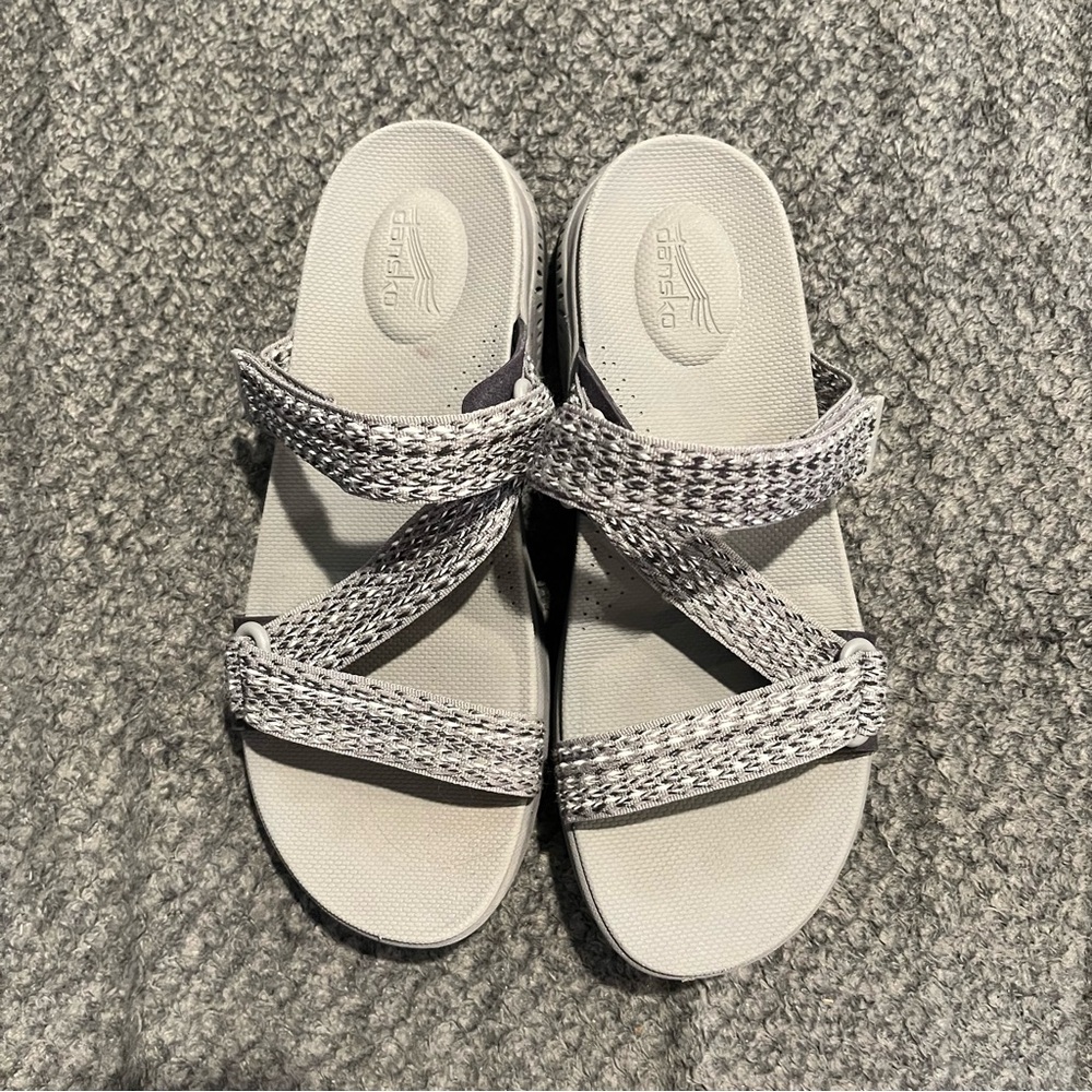 Dansko Rosette Grey Braided Fabric Adjustable Podiatrist Recommended Sandals